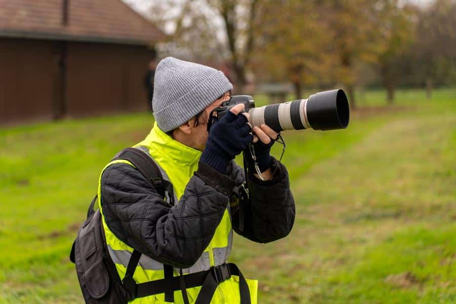 Demonstrating the use of licenced imagery in a website